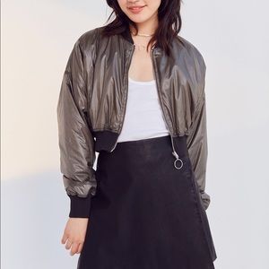 Cropped army green bomber jacket